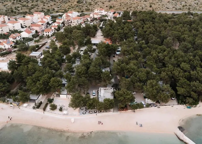 Üdülőpark Maris *